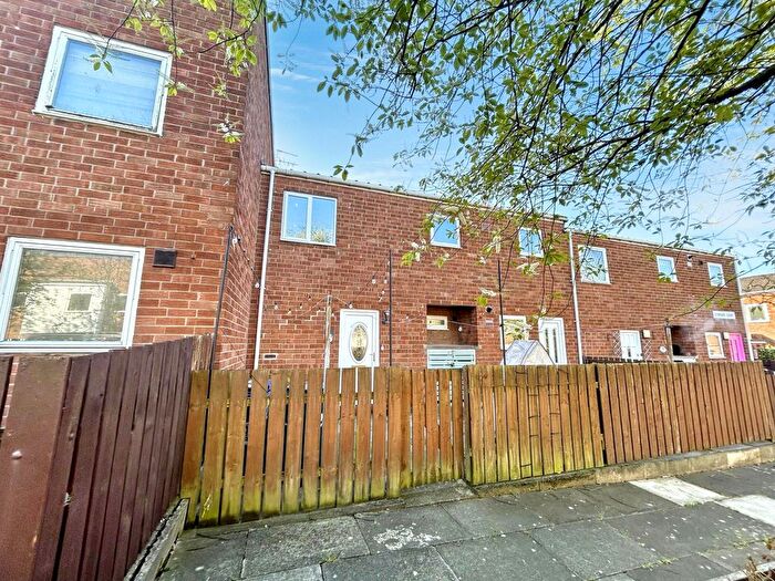 2 Bedroom Flat To Rent In Denmark Court, Newcastle Upon Tyne, NE6