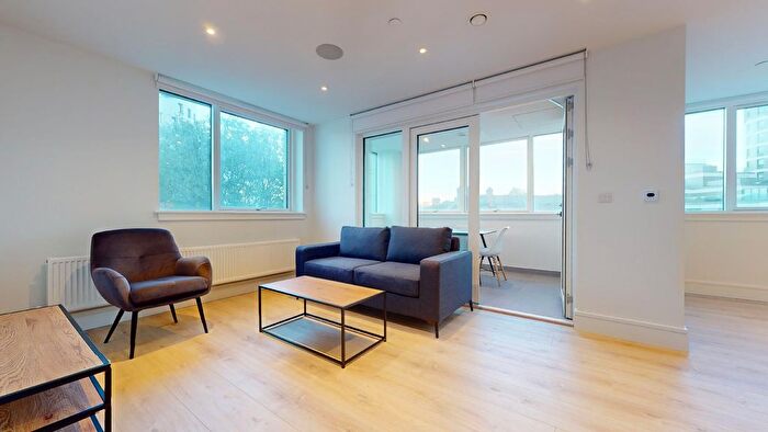 3 Bedroom Flat To Rent In , HA9