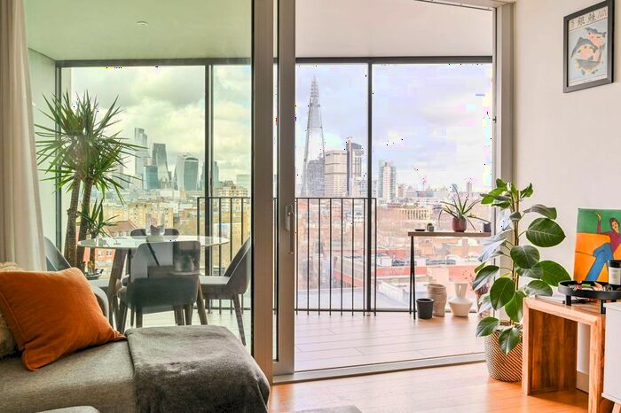 1 Bedroom Flat For Sale In Southwark Bridge Road, Borough, London, SE1