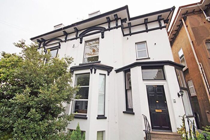 2 Bedroom Flat To Rent In St. Georges Road, Cheltenham, GL50
