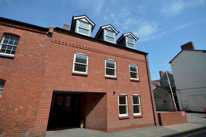 3 Bedroom Terraced House To Rent In Burgess Street, Leominster, HR6