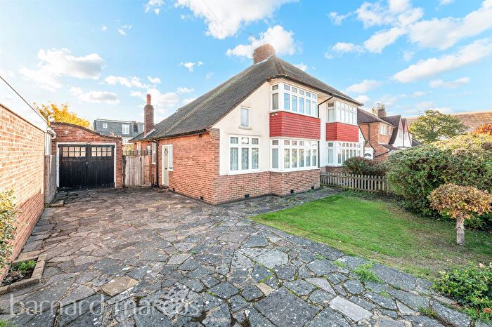 3 Bedroom Semi Detached House For Sale In Broadmead Avenue, Worcester Park, KT4