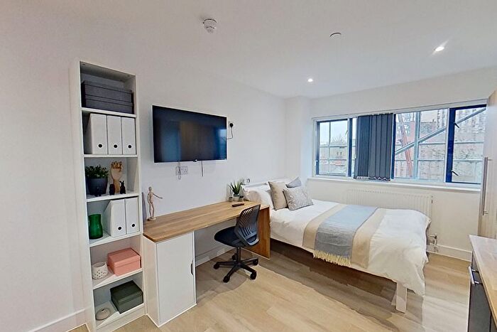 Studio To Rent In Mansfield Road, Nottingham, NG1