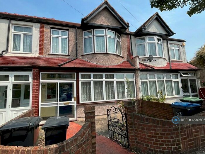 3 Bedroom Terraced House To Rent In Mayfield Road, Thornton Heath, CR7