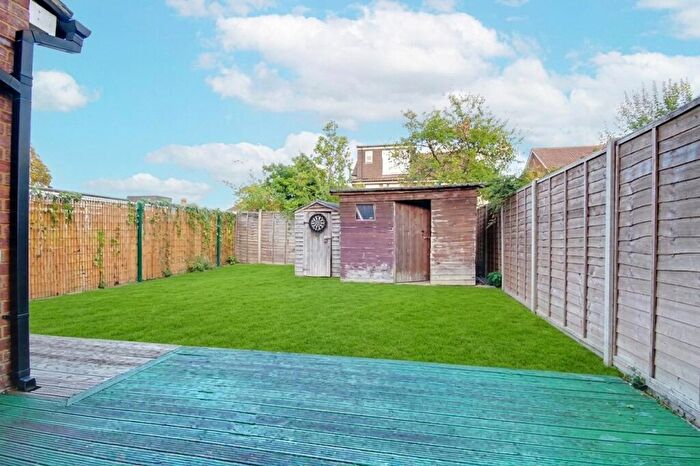 5 Bedroom Semi-Detached House To Rent In Teresa Gardens, Waltham Cross, Hertfordshire, EN8