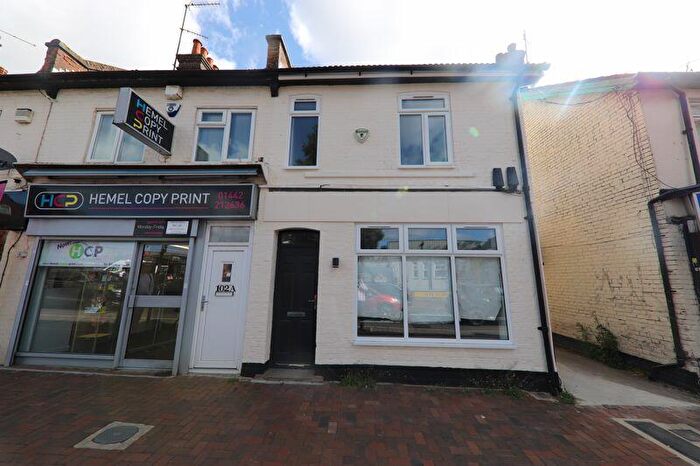 1 Bedroom Flat To Rent In London Road, Apsley, HP3