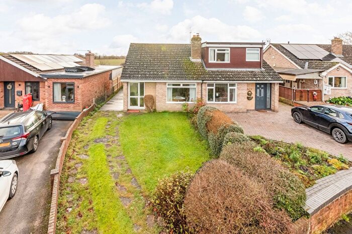2 Bedroom Semi-Detached Bungalow For Sale In Crafts End, Chilton, OX11