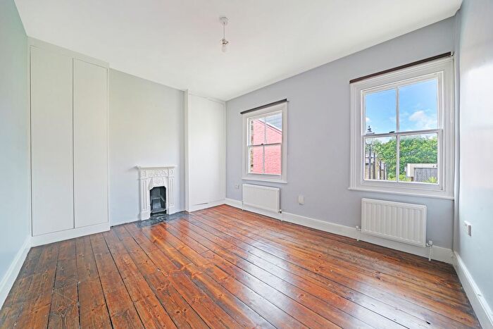 4 Bedroom Terraced House To Rent In Whistler Street, Highbury, N5