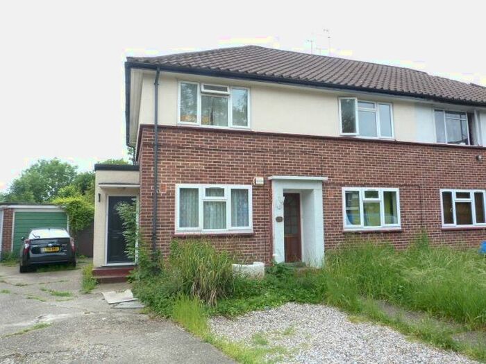 2 Bedroom Maisonette To Rent In Northway Crescent, Mill Hill, NW7