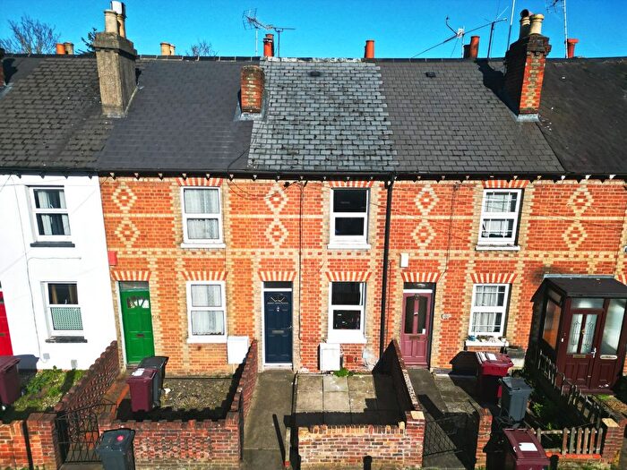 2 Bedroom Terraced House For Sale In Cumberland Road, Reading, Berkshire, RG1
