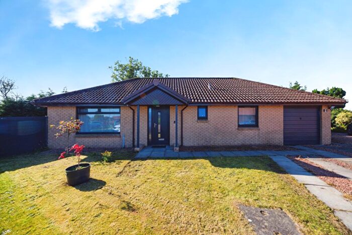 3 Bedroom Detached House For Sale In Bedlay Place, Annathill, ML5