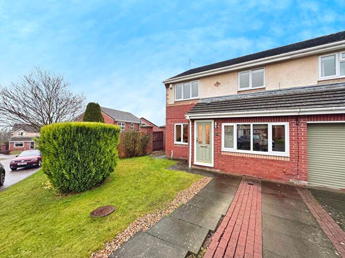 3 Bedroom Semi-Detached House For Sale In Cockshott Dean, Prudhoe, NE42