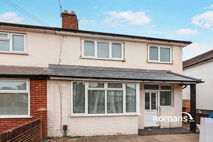 3 Bedroom Semi-Detached House To Rent In North Lane, Aldershot, Hampshire, GU12