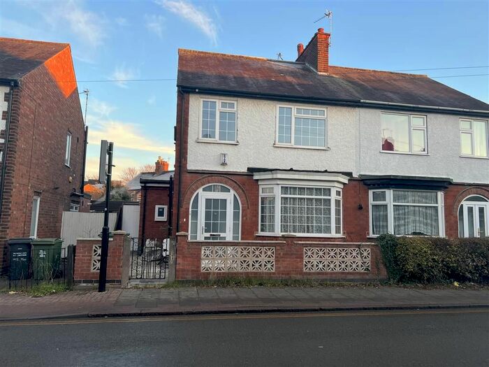 4 Bedroom Property To Rent In Wharncliffe Road, Loughborough, LE11