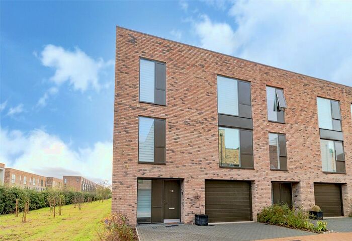 4 Bedroom Terraced House To Rent In Brook End Close, Trumpington, Cambridge, CB2