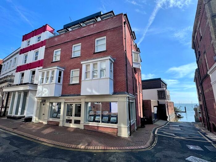 1 Bedroom Flat To Rent In High Street, Cowes, PO31