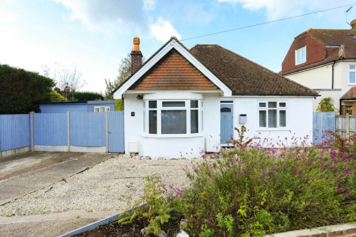 3 Bedroom Detached Bungalow For Sale In Barton Road, Canterbury, CT1