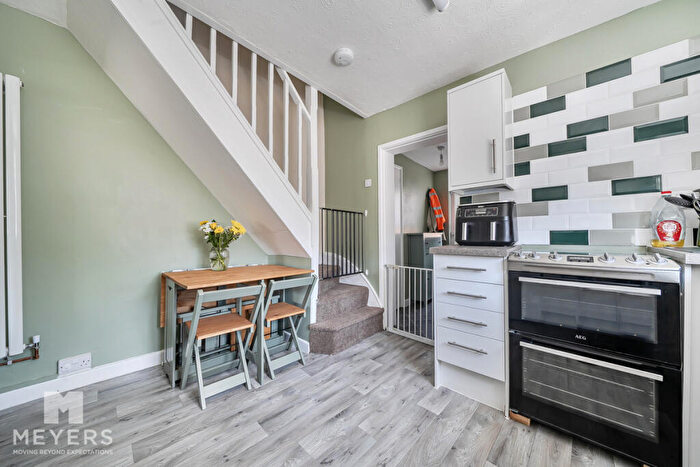 2 Bedroom End Of Terrace House For Sale In New Street, Wareham, BH20 - Photo 7