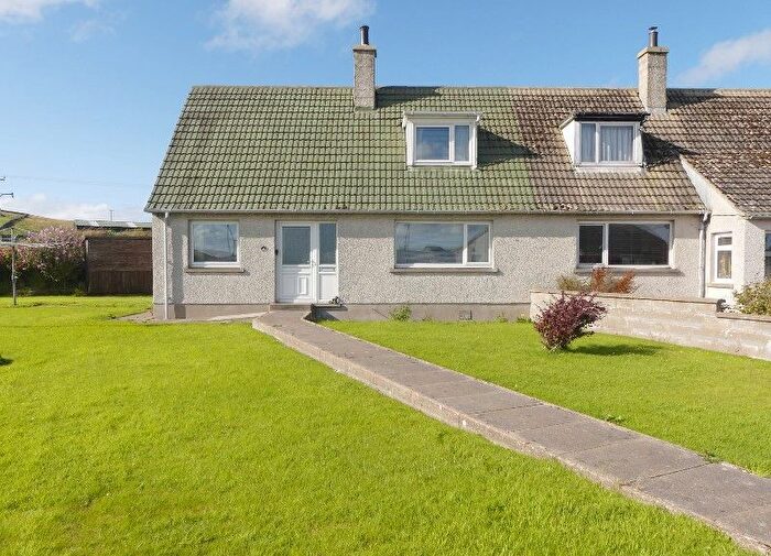 3 Bedroom Semi-Detached House For Sale In Holborn Place, Thurso, KW14
