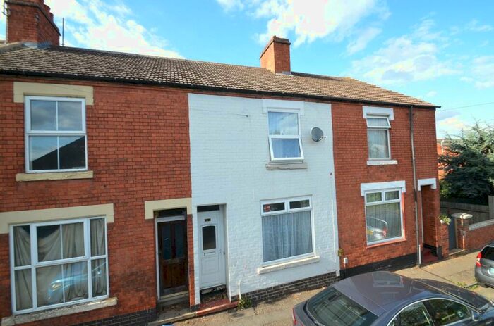 2 Bedroom Terraced House To Rent In Alfred Street, Kettering, Northamptonshire, NN16