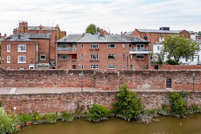 2 Bedroom Apartment For Sale In City Walls, Chester, CH1
