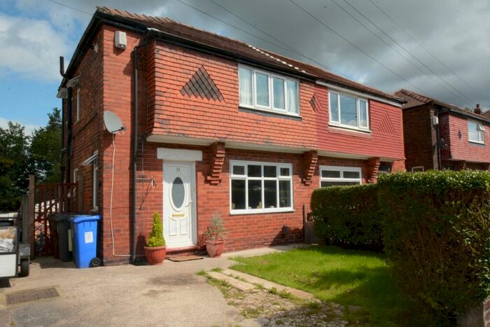 2 Bedroom Semi-Detached House For Sale In Parvet Avenue, Droylsden, M43