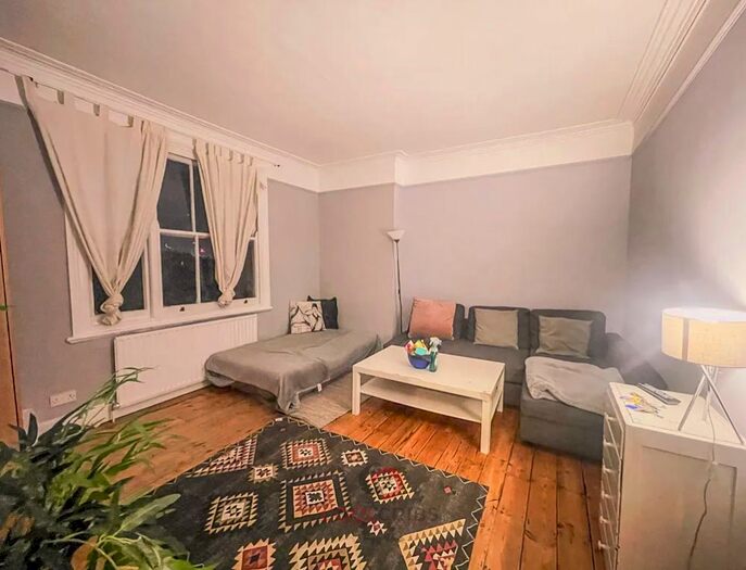 5 Bedroom Flat To Rent In Fulham Palace Road, London, SW6