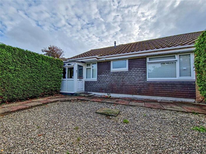 2 Bedroom Bungalow For Sale In Tozer Close, Wallisdown, Bournemouth, Dorset, BH11