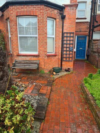 2 Bedroom Maisonette To Rent In Wickham Avenue, Bexhill On Sea, TN39