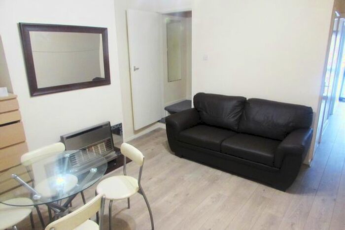 3 Bedroom Terraced House To Rent In Charterhouse Road, Coventry, CV1