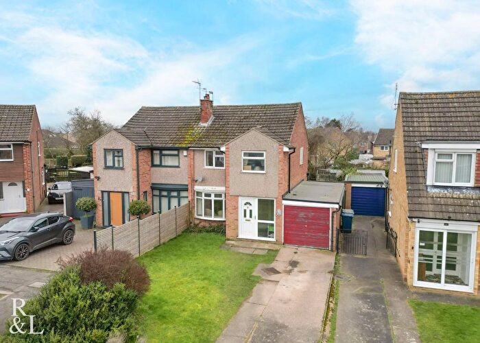 3 Bedroom Semi-Detached House For Sale In Lilac Close, Keyworth, Nottingham, NG12