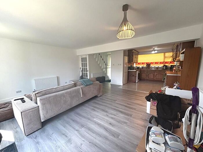 3 Bedroom Terraced House To Rent In Scarborough Avenue, Stevenage, SG1
