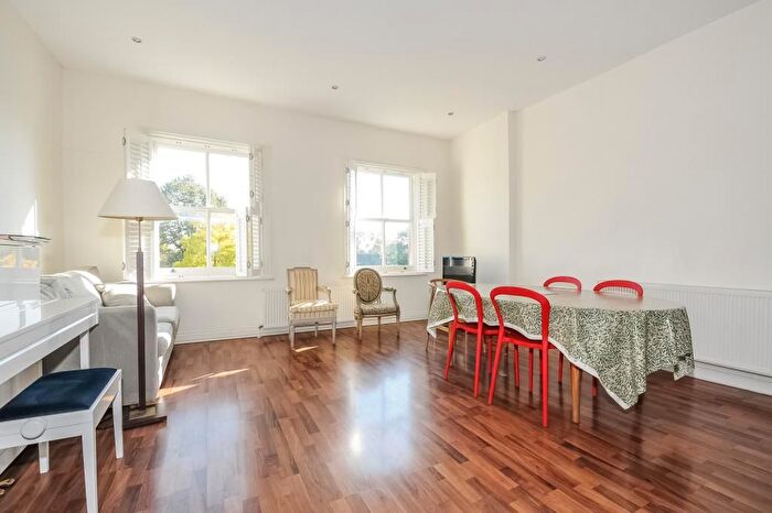 2 Bedroom Flat To Rent In Fitzjohns Avenue, Hampstead, NW3