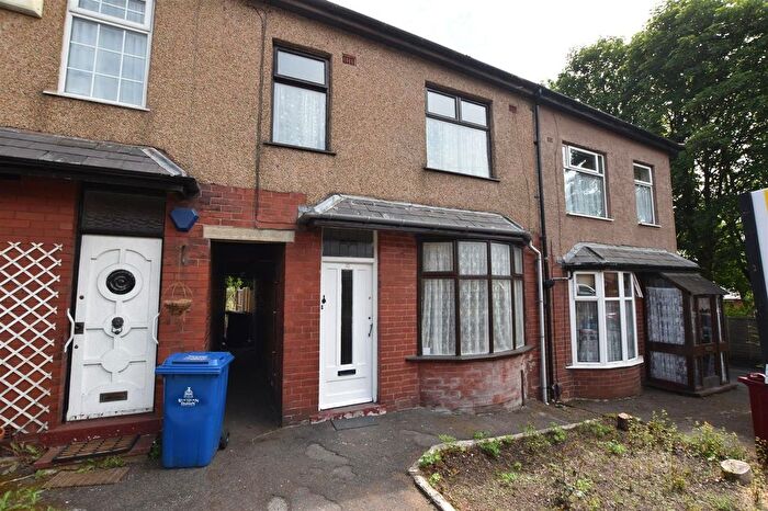 3 Bedroom Terraced House To Rent In Emerald Street, Blackburn, BB1