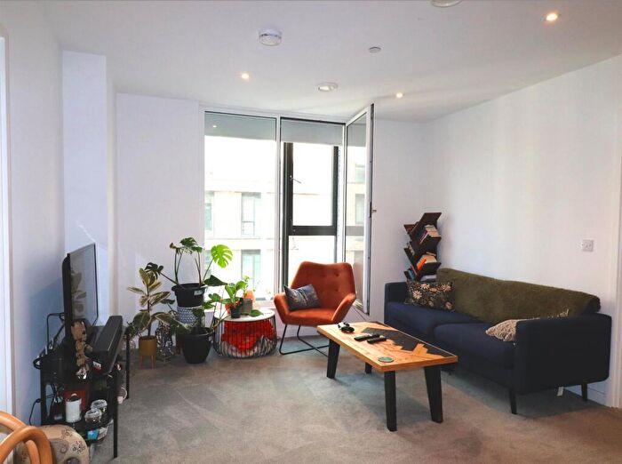 2 Bedroom Apartment To Rent In No. Old Trafford, M17