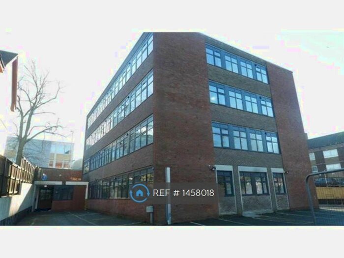 1 Bedroom Flat To Rent In Dudley, Dudley, DY1