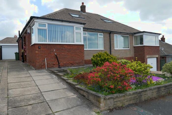2 Bedroom Bungalow To Rent In Rowley Drive, Fenay Bridge, Huddersfield, HD8