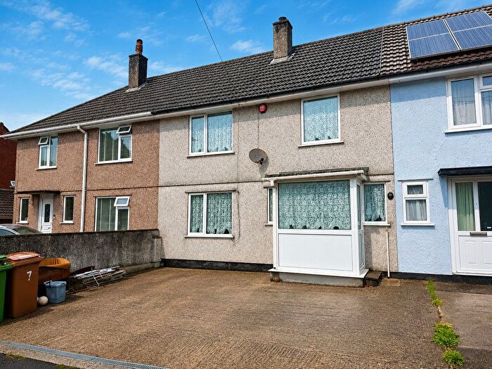 3 Bedroom Terraced House For Sale In Hele Gardens, Plymouth, PL7