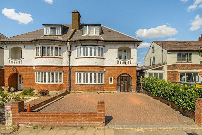 4 Bedroom Property For Sale In Prentis Road, Streatham, SW16