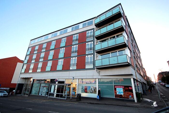 2 Bedroom Flat To Rent In Crow Road, Glasgow, G11