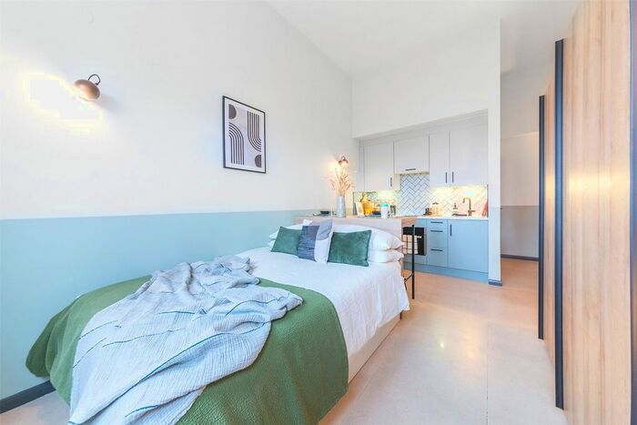 Studio To Rent In Uncle Stockwell, Courland Grove, London, SW8