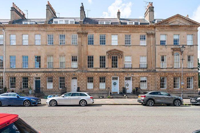 3 Bedroom Flat For Sale In Great Pulteney Street, Bath, BA2