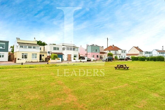 4 Bedroom Detached House For Sale In Sandy Beach Estate, Hayling Island, Hampshire, PO11