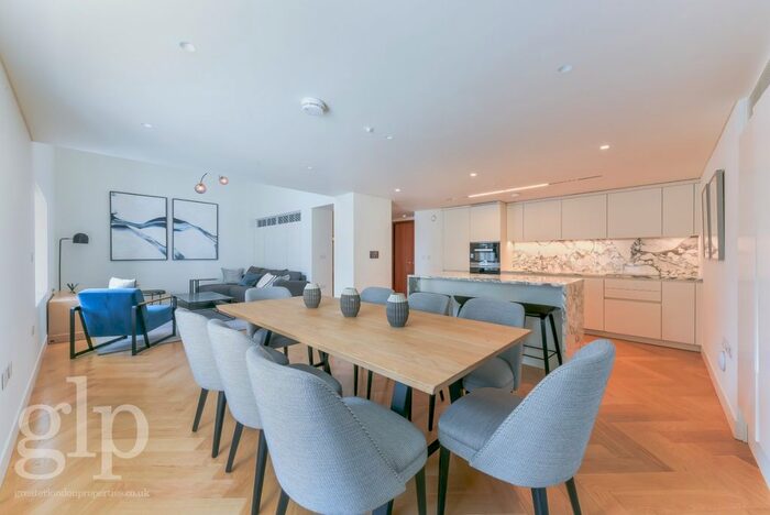 3 Bedroom Flat To Rent In Sherwood Street, Greater London, W1F