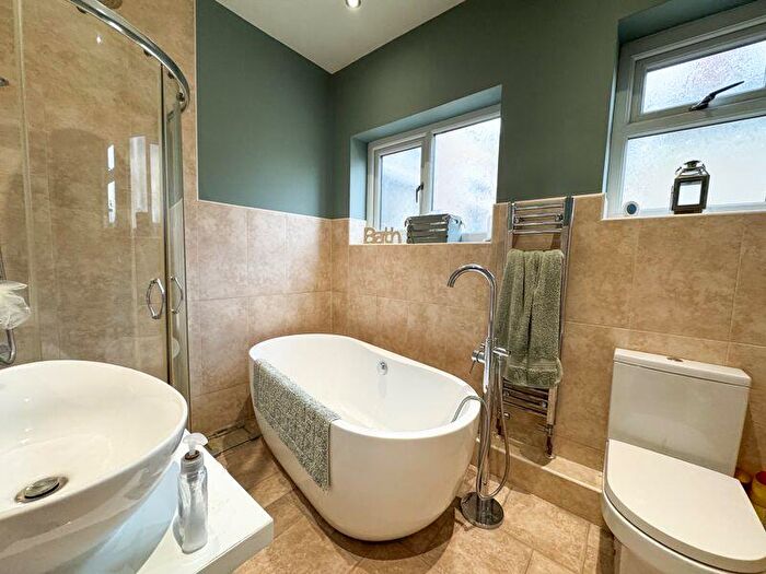 3 Bedroom Terraced House For Sale In Blundell Avenue, Cleethorpes, DN35