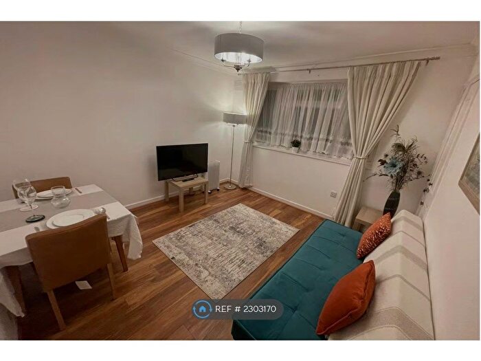 1 Bedroom Flat To Rent In Old Ruislip Road, Northolt, UB5