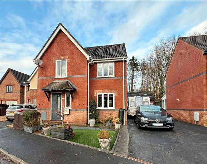 3 Bedroom Detached House For Sale In Banksia Close, Tiverton, Devon, EX16