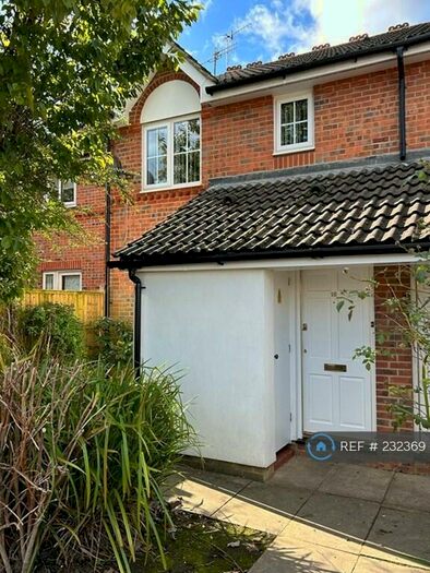 1 Bedroom Maisonette To Rent In Goddard Close, Crawley, RH10