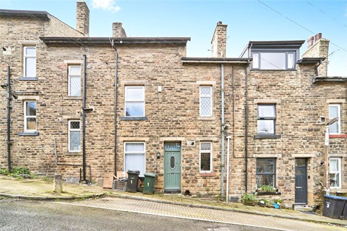 3 Bedroom Terraced House For Sale In Oak Grove, Keighley, West Yorkshire, BD21