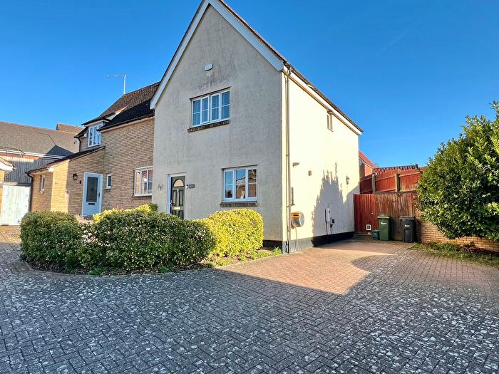 3 Bedroom Terraced House For Sale In Mill Park Drive, Braintree, CM7